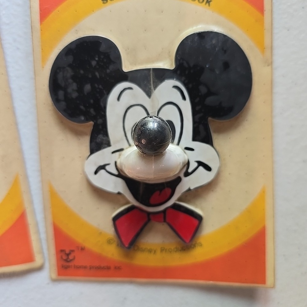 Hookies Disney Wall Hooks Set Of 2 Mickey Mouse Sealed - Picture 3 of 6